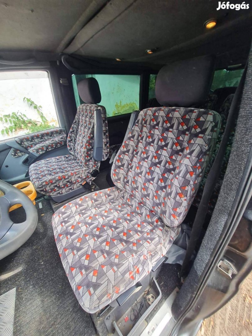 Mercedes Vito 638 bal első vezető ülés