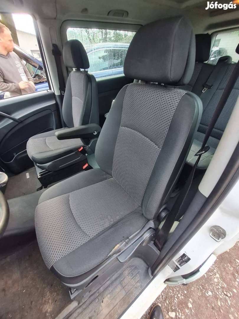 Mercedes Vito 639 bal első ülés