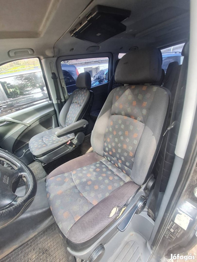 Mercedes Vito 639 bal első ülés