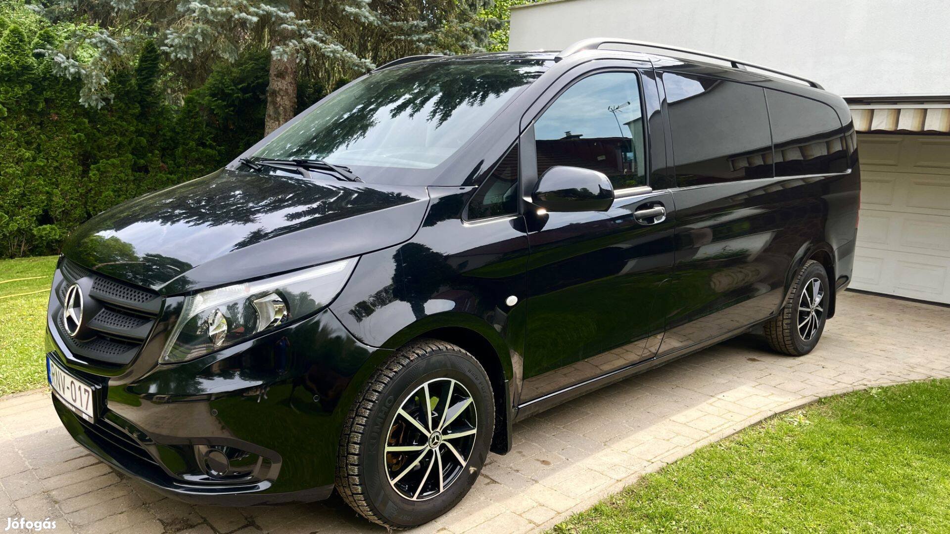 Mercedes Vito 9 személyes kisbusz, mikróbusz bérbeadó 19 900 Ft -tól