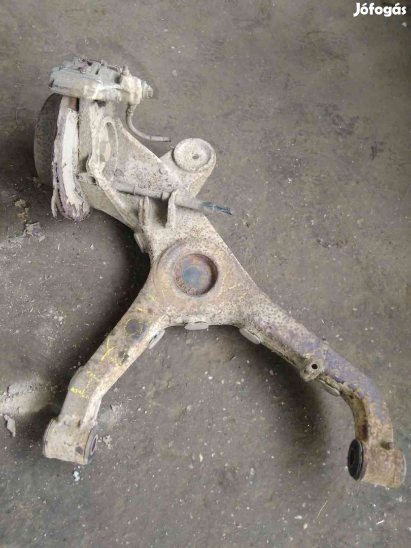 Mercedes Vito Jobb Hátsó Lengőkar Csonkállvány Kerékaggyal