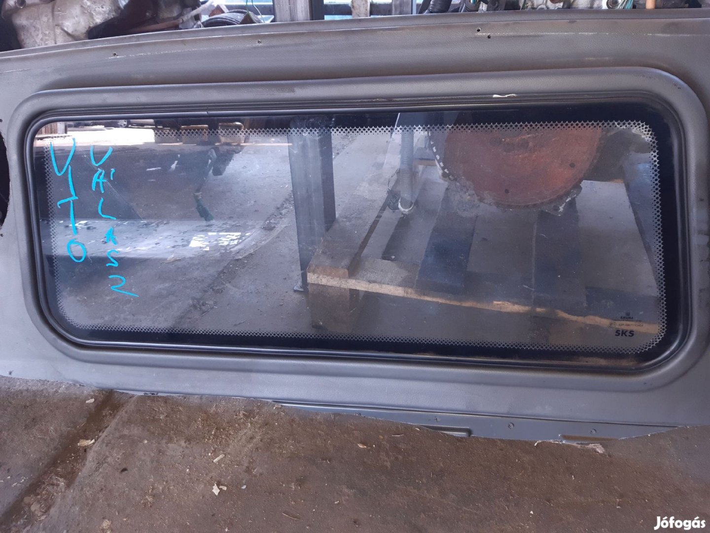 Mercedes Vito Válaszfal Ablaküveg