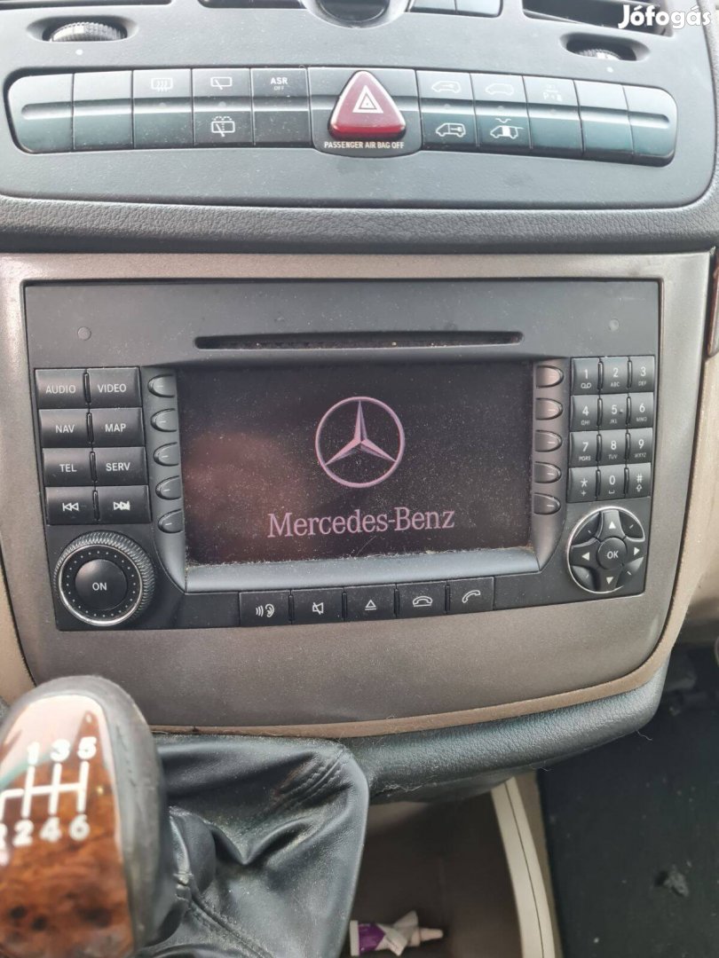 Mercedes Vito Viano 639 Gyári 2 dines rádió