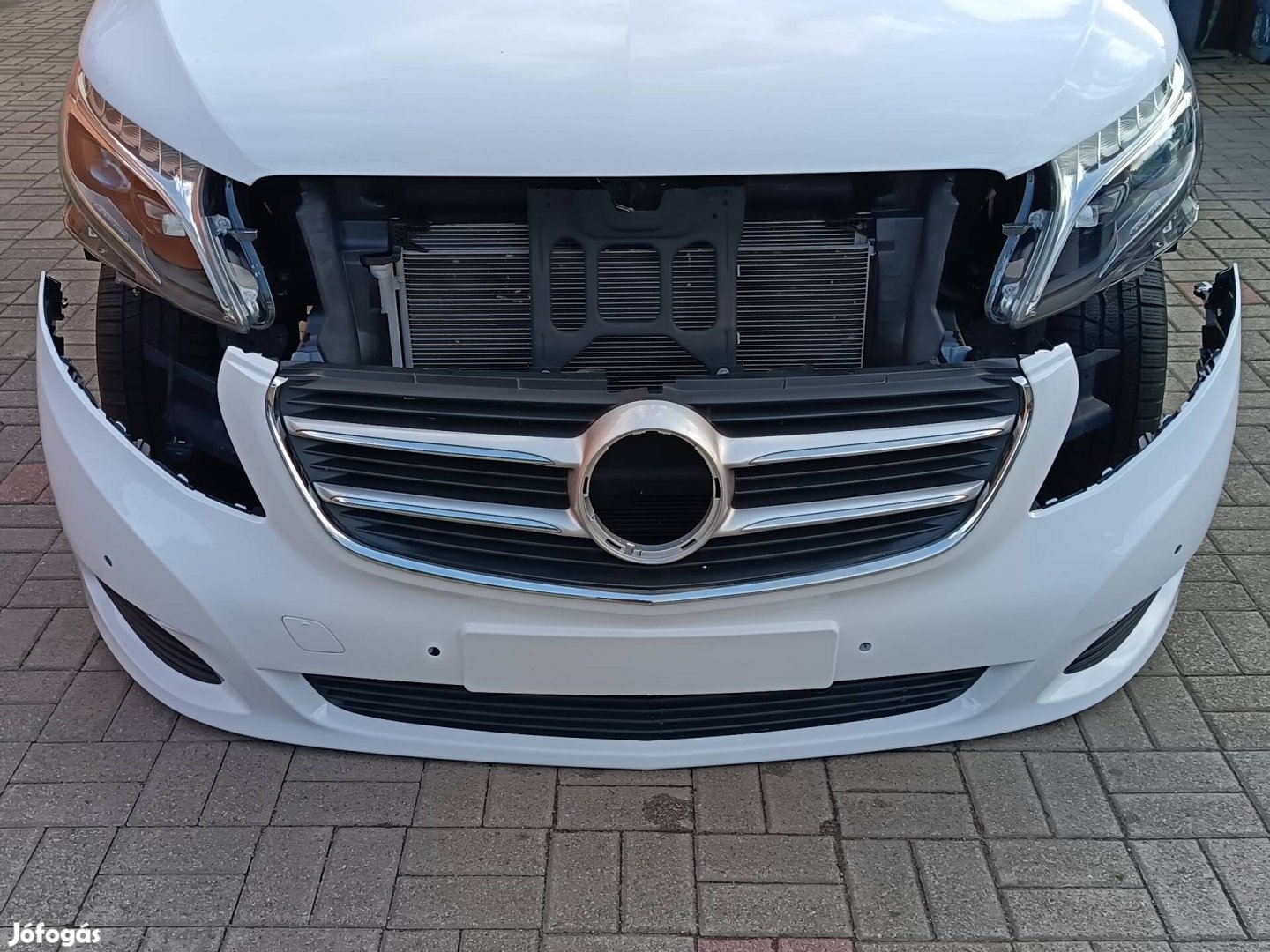 Mercedes Vito Viano V-class első lökhárító PDC üres 2014-2021