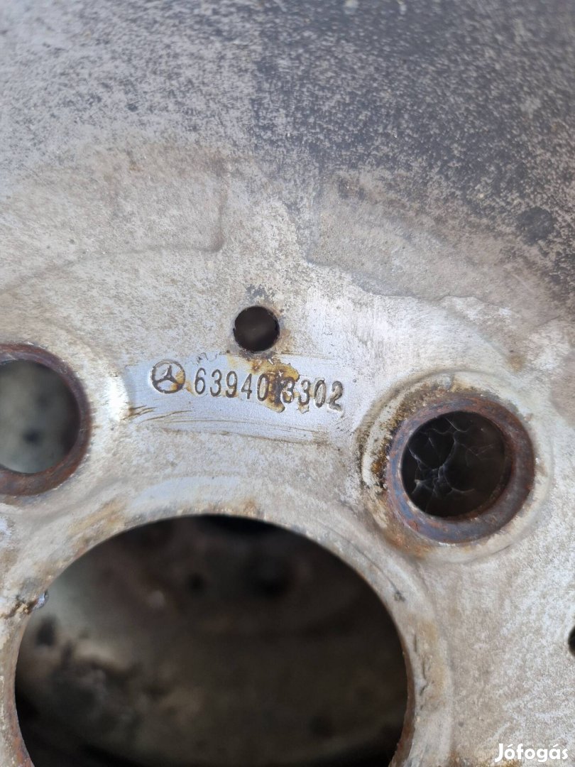 Mercedes Vito, Viano lemezfelni 16