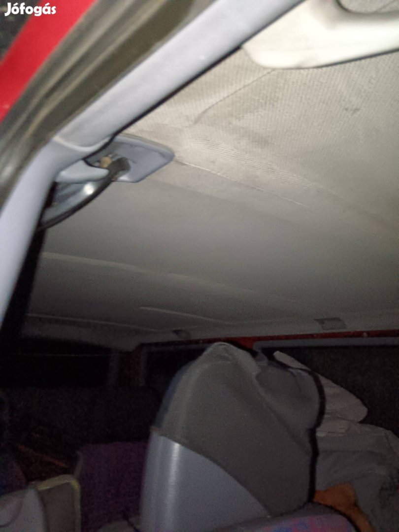 Mercedes Vito alkatrész motor nélkül 