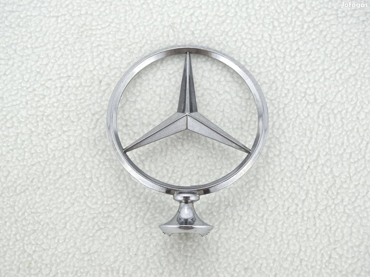 Mercedes W114 W115 első csillag embléma