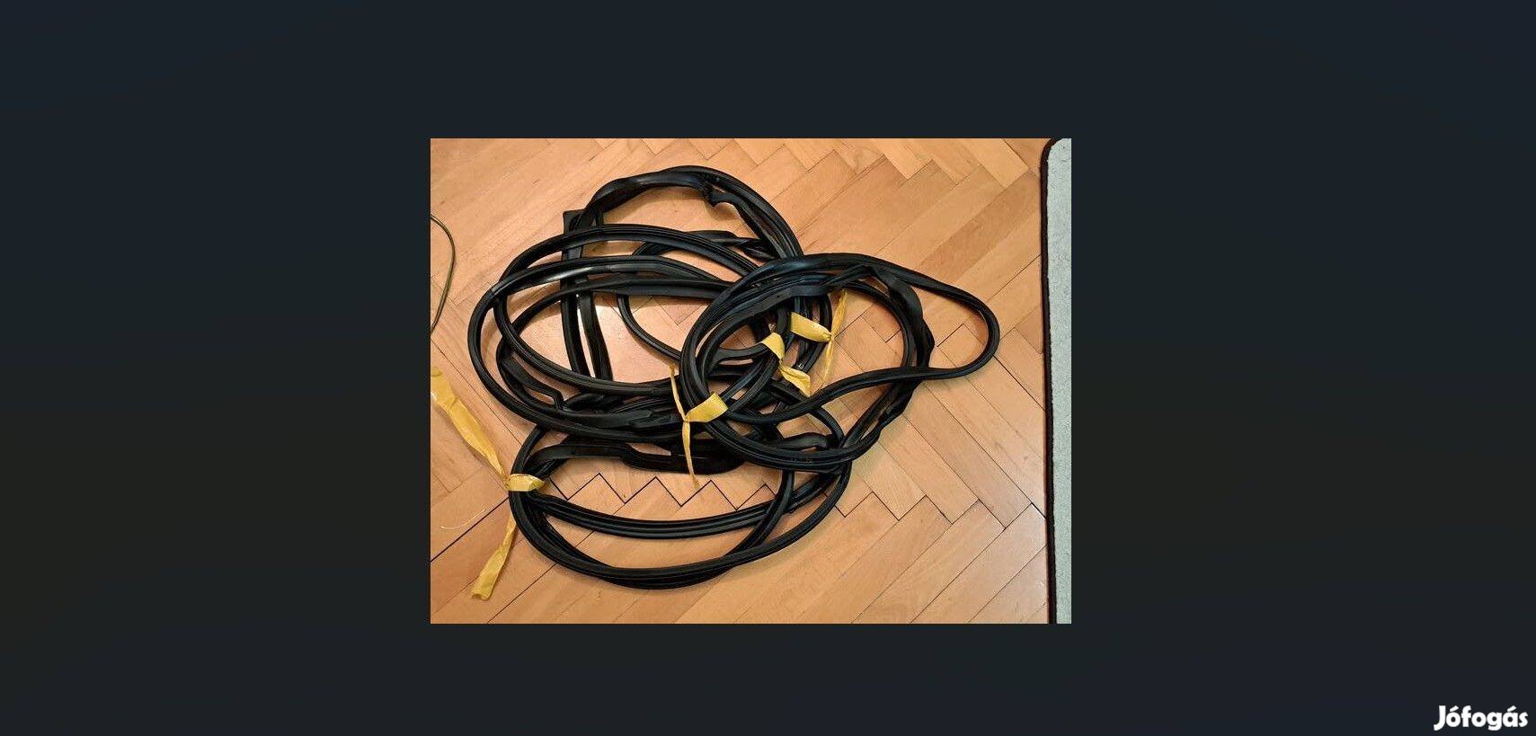 Mercedes W123 ajtó kéder szett