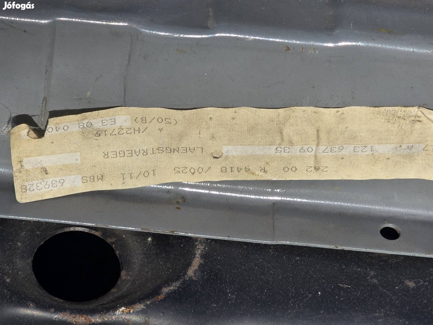 Mercedes W123 gyári küszöb szettben