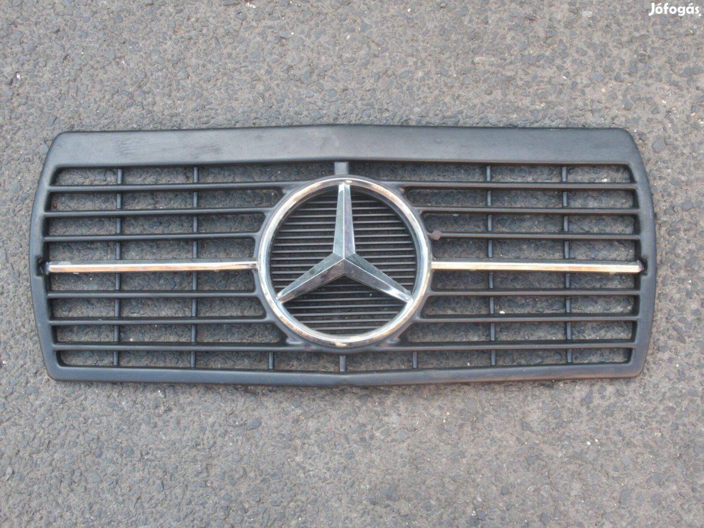 Mercedes W123 hűtőmaszk csillag orr maszk