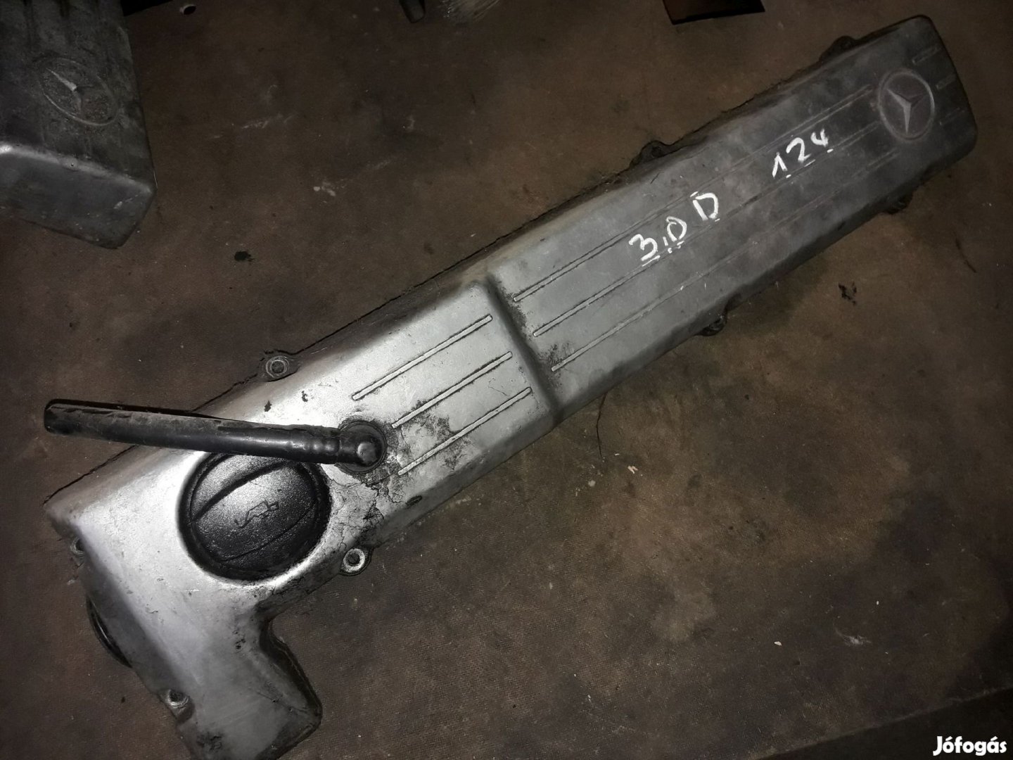 Mercedes W124 Szelepfedél