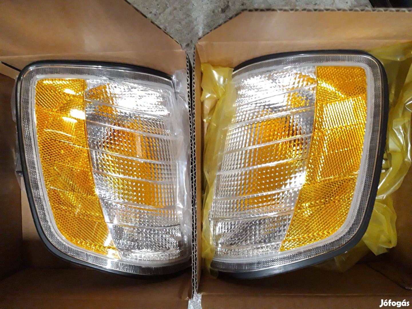 Mercedes W124 USA index jobb bal