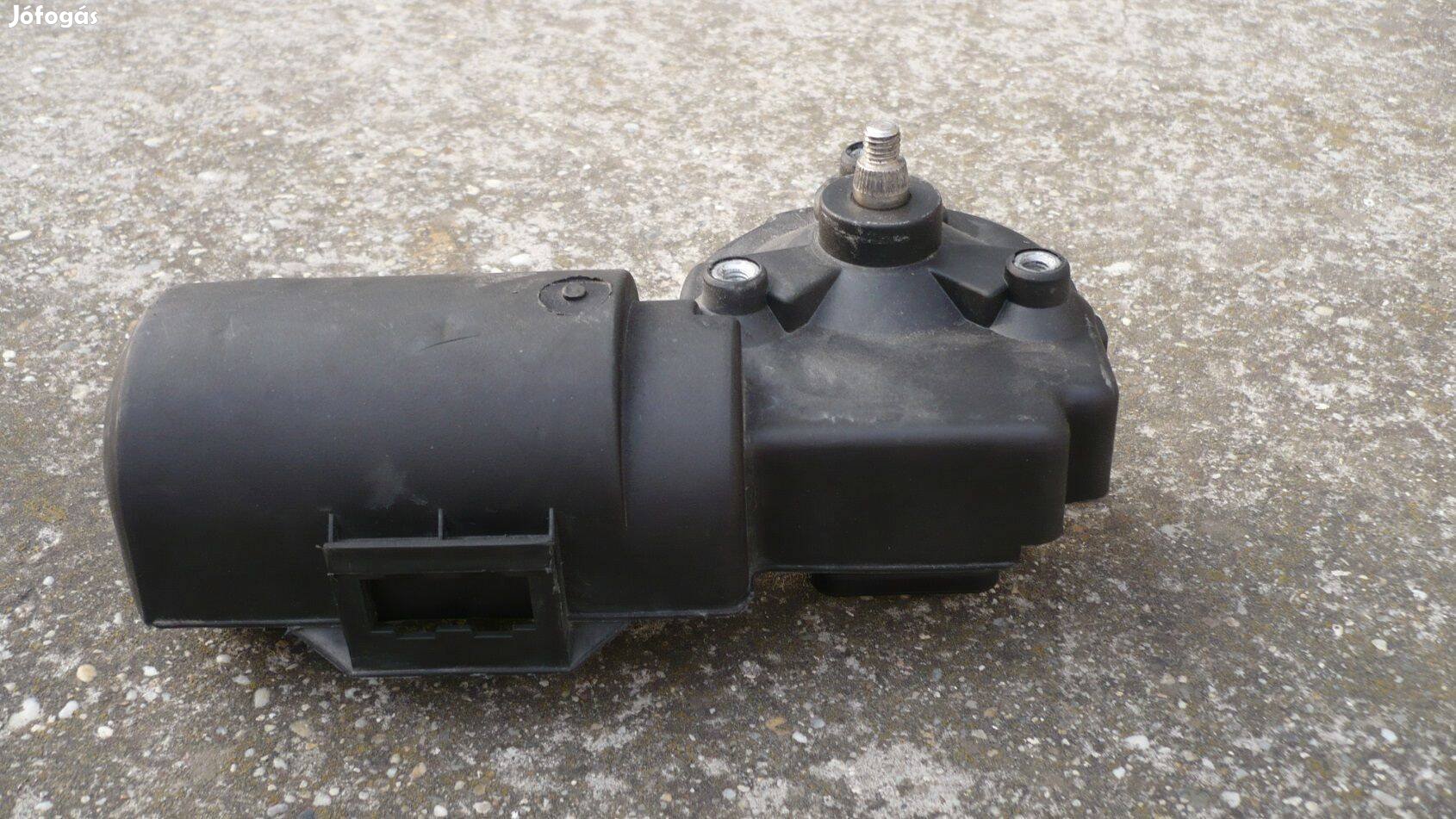 Mercedes W124 ablaktörlő motor hibás