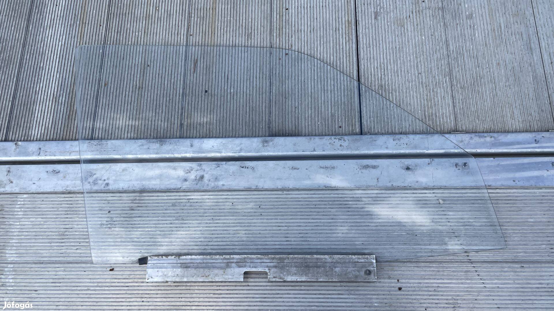 Mercedes W124 jobb első ajtó üveg