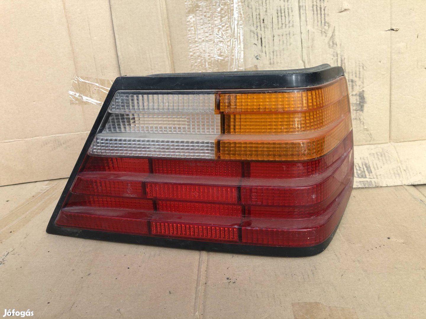 Mercedes W124 jobb hátsó lámpa 