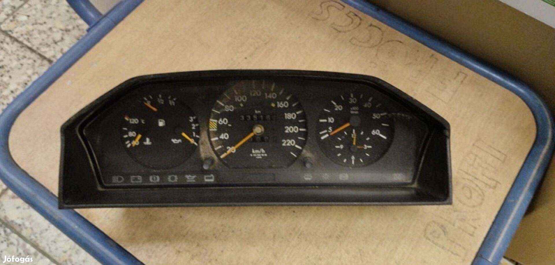 Mercedes W124 műszeregység hibás