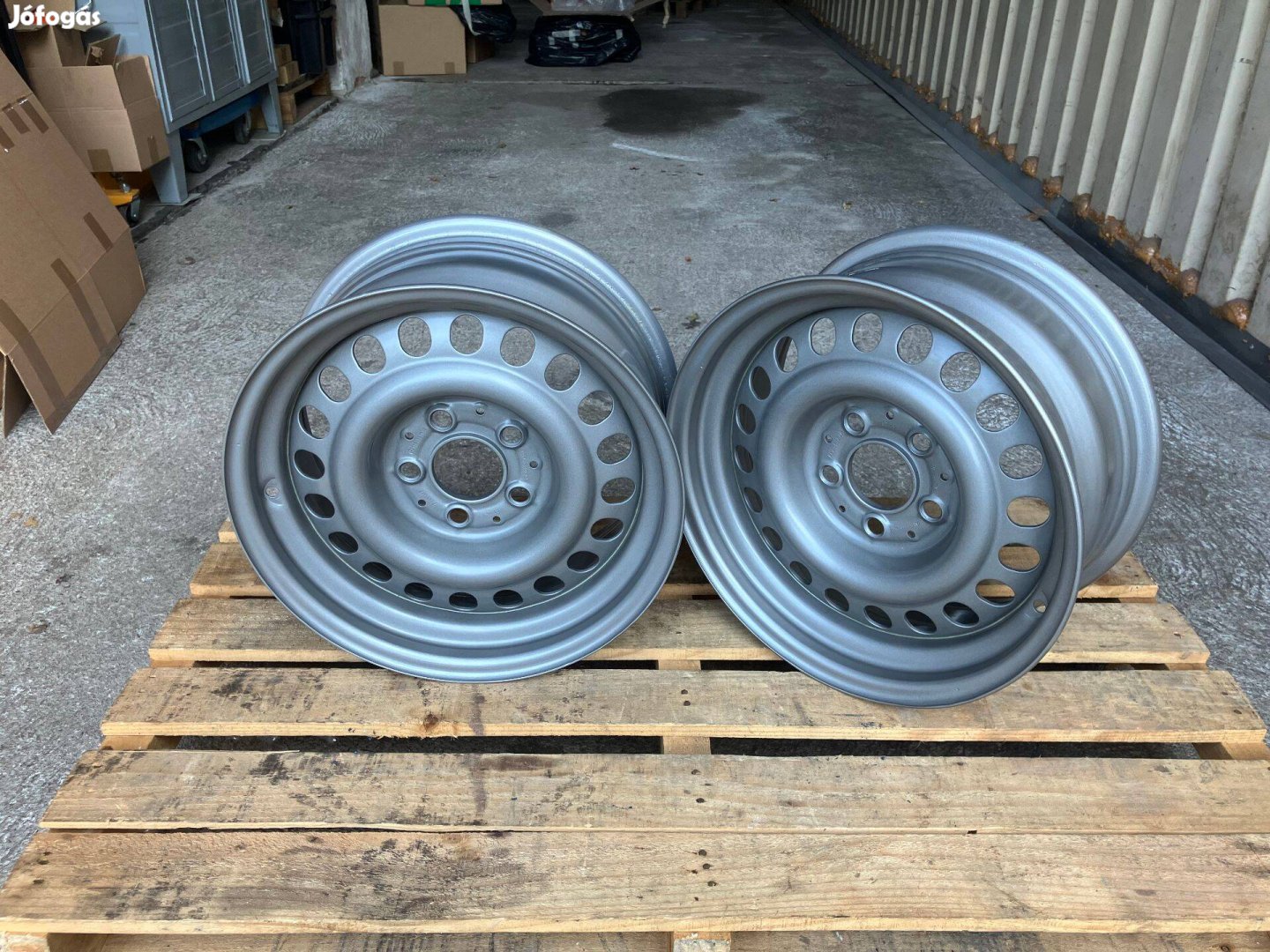 Mercedes W126 lemezfelni acél felni 7x15 ET25 A1264002802