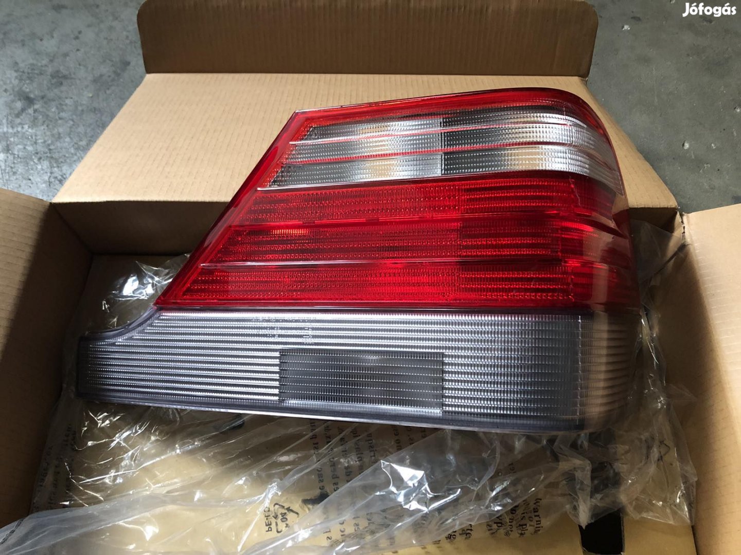 Mercedes W140 jobb hátsó lámpa 440-1913R-UE-CR eladó