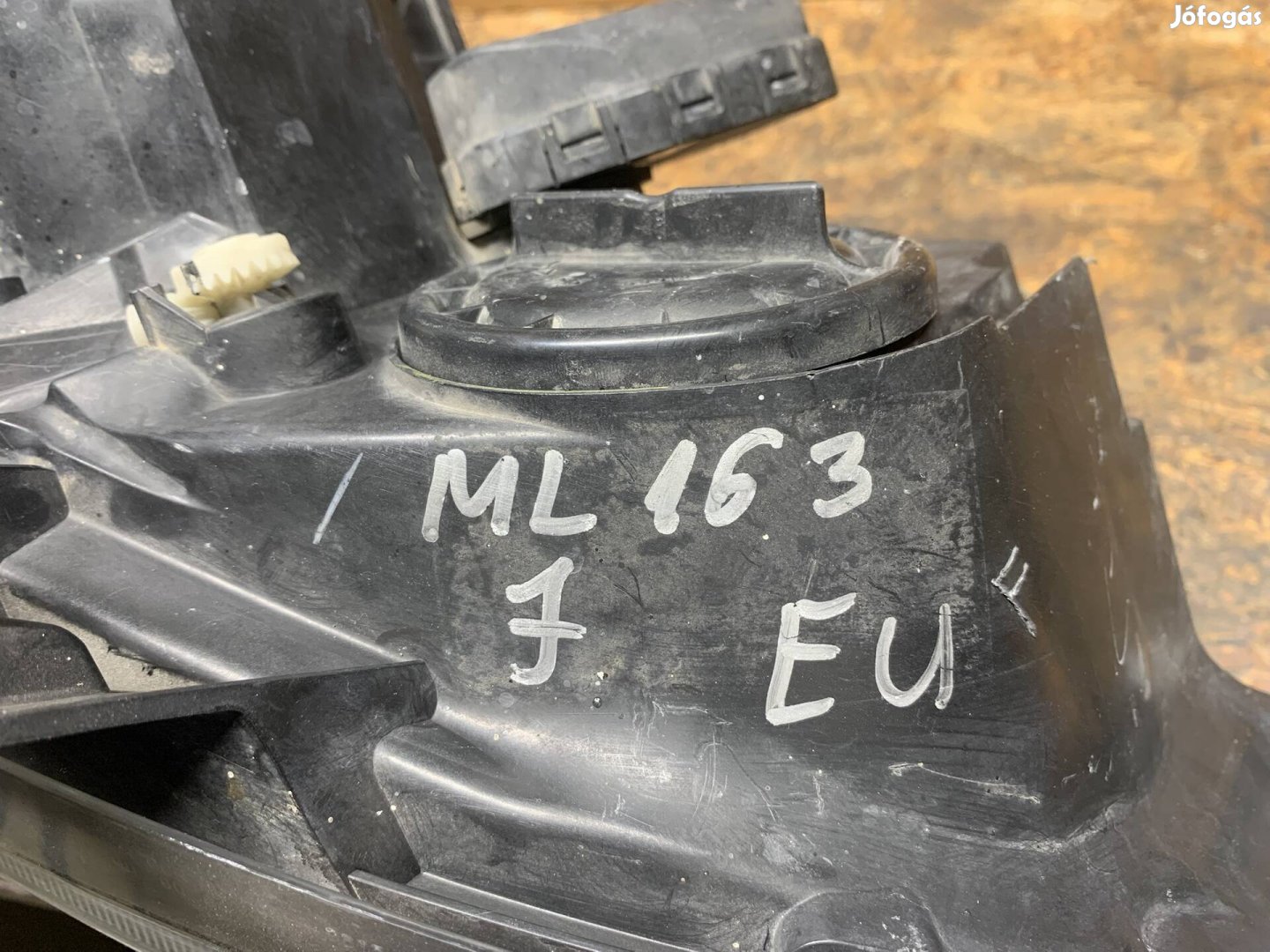 Mercedes W163 motor és kaszni alkatrészek