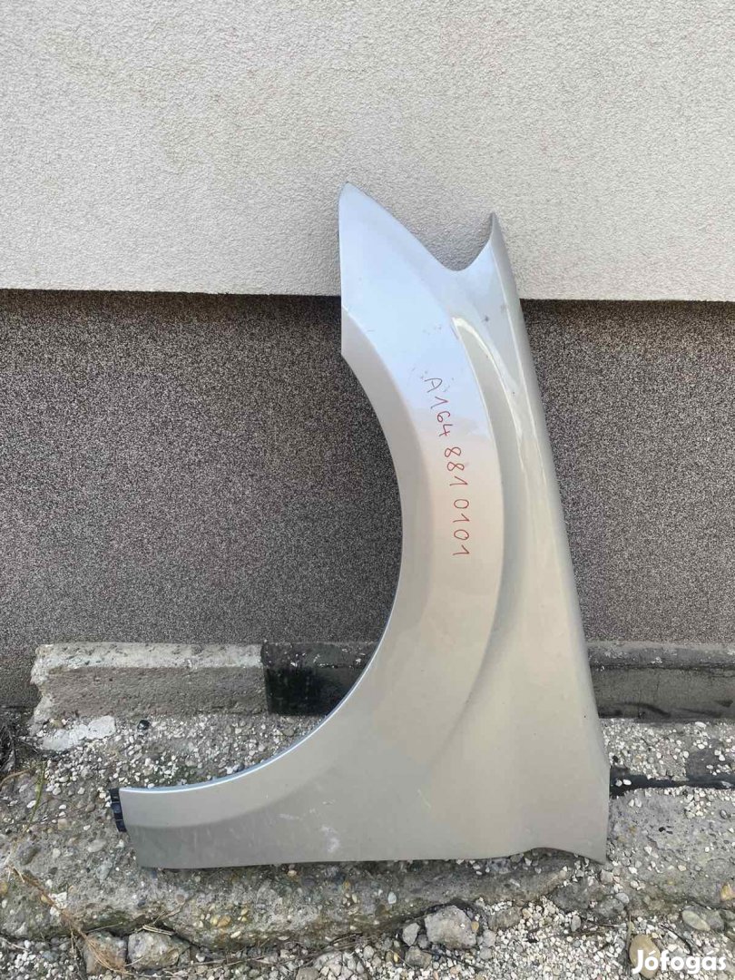 Mercedes W164 bal első sárvédő A1648810101 eladó