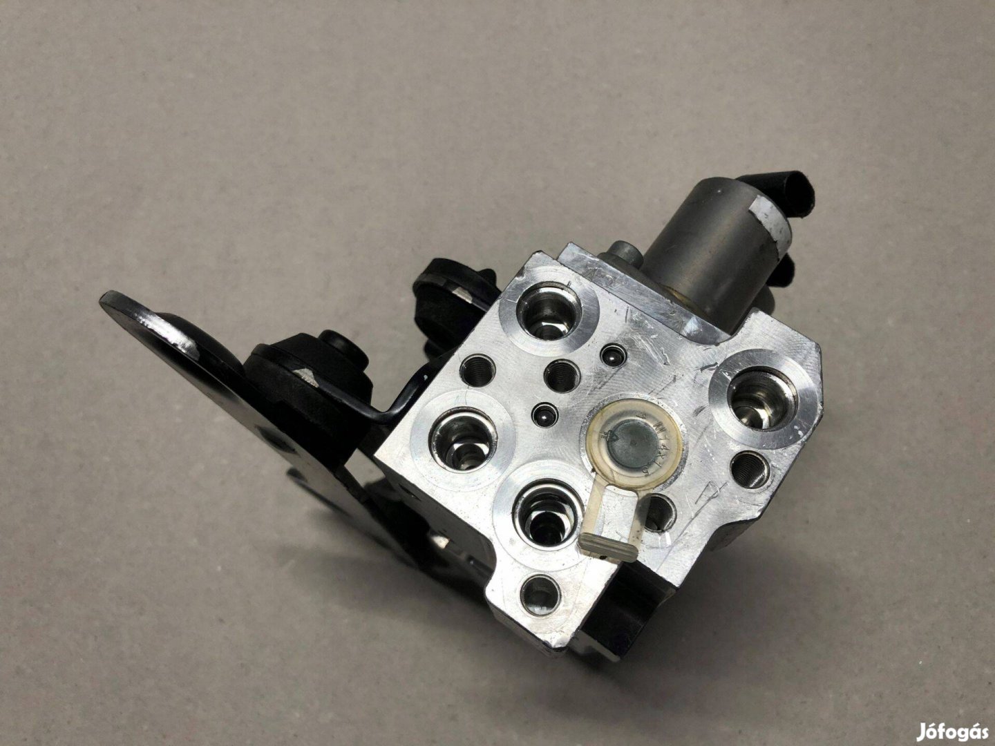 Mercedes W166 - ML, GL-class bontott Hidraulikus szelep eladó