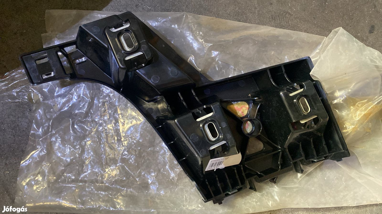 Mercedes W166 jobb oldali lökhárító tartó A1668805803 eladó