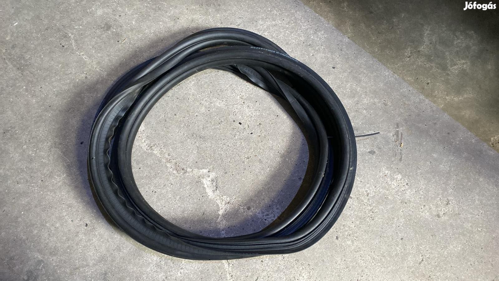 Mercedes W167 GLE csomagtérajtó gumikéder A1677408700 eladó