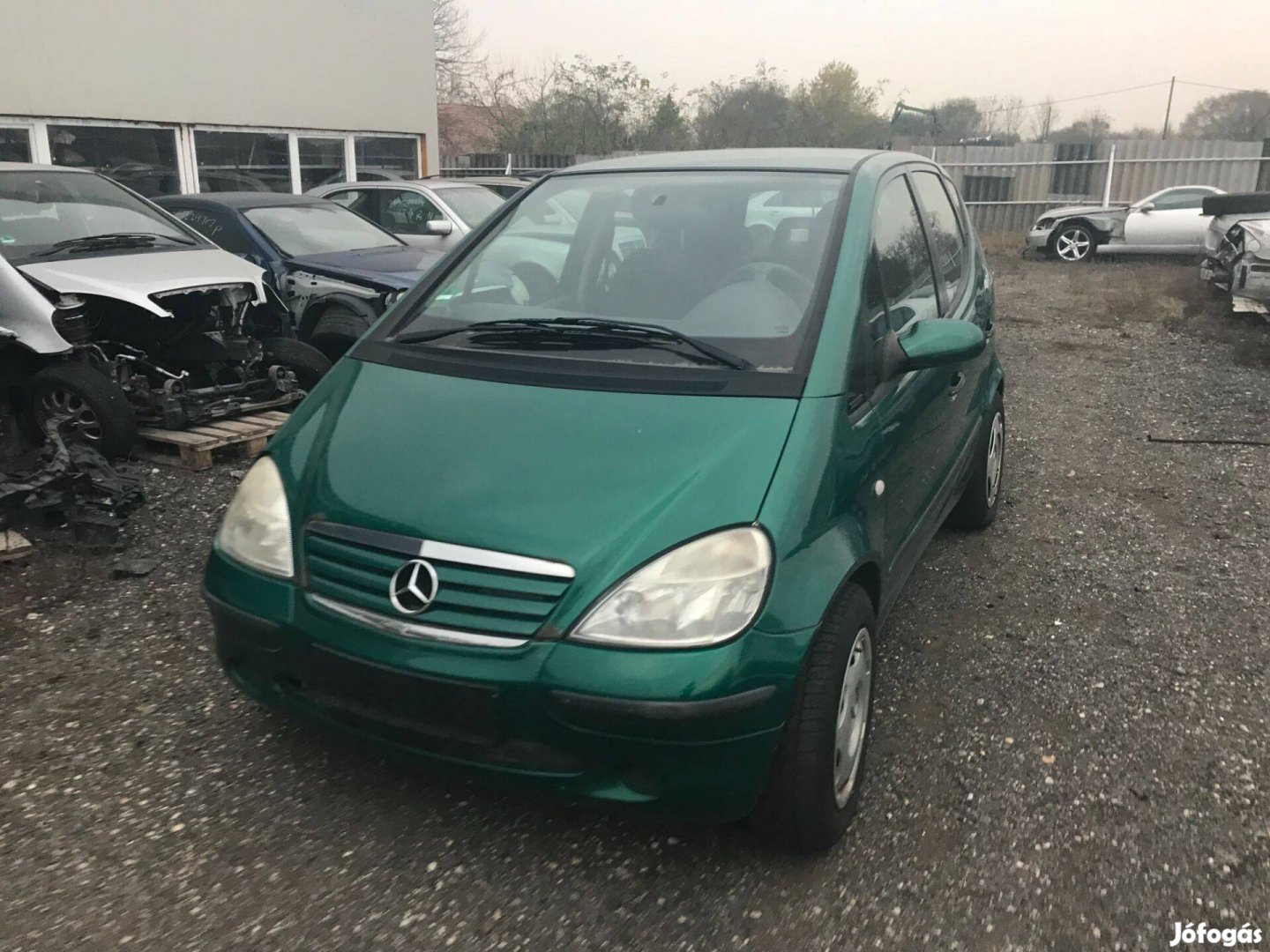 Mercedes W168 - A-class 190 benzin manuális bontott mindene eladó