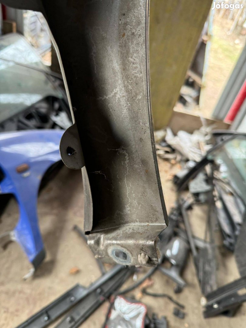 Mercedes W169 bal első sárvédő, rozsdamentes