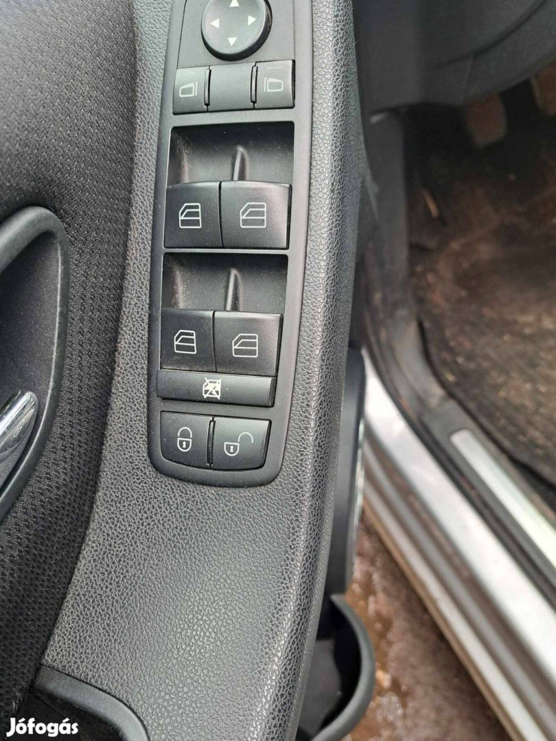 Mercedes W169 elektromos ablakemelő kapcsoló