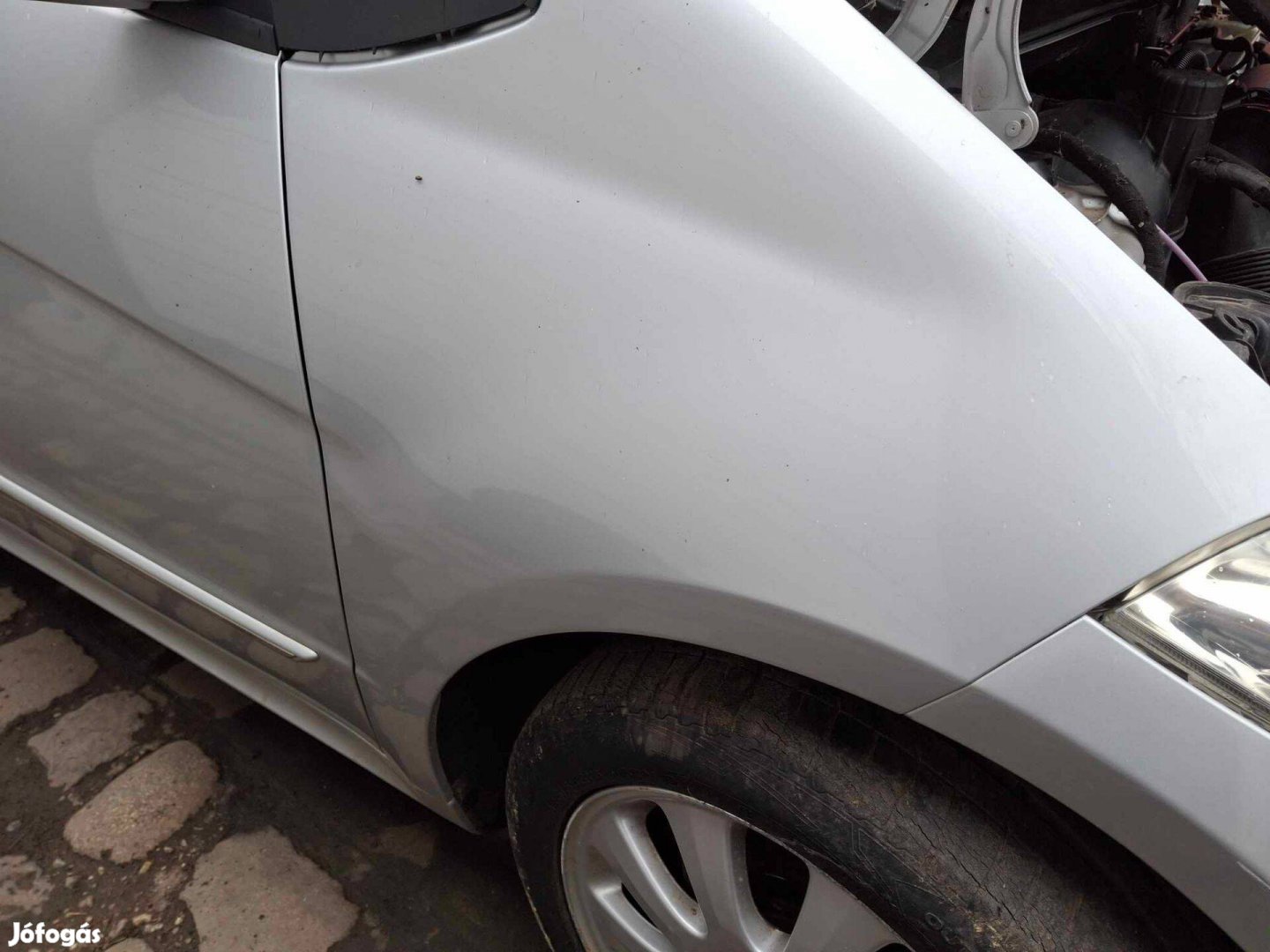 Mercedes W169 jobb első sárvédő teljesen rozsdamentes állapotú