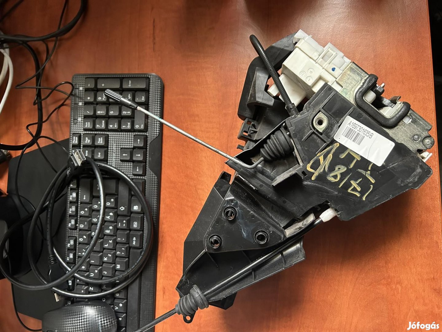 Mercedes W169 jobb hátsó ajtózár A1697301635 eladó