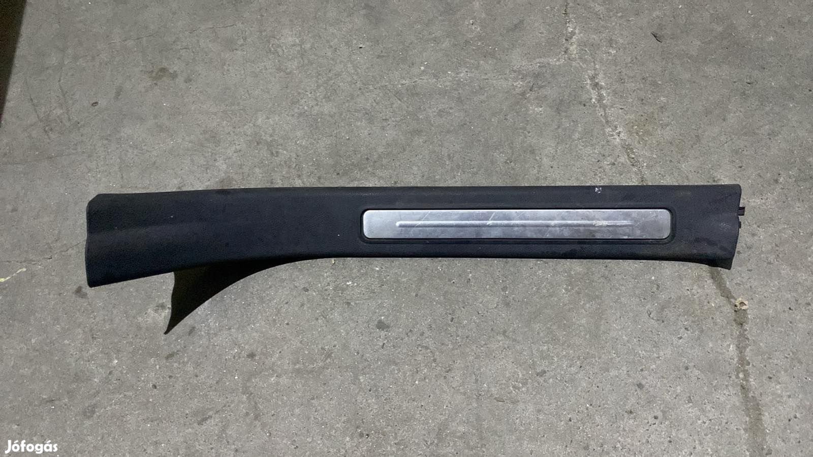 Mercedes W169 védőcsík jobb A1696801074 9051 eladó