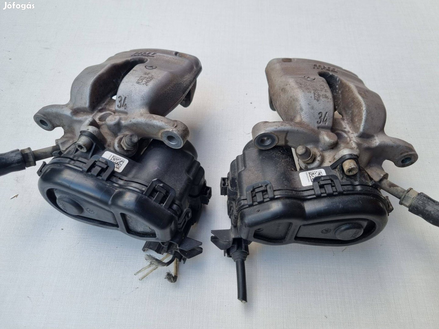 Mercedes W176 hátsó féknyereg elektromos állító motorral