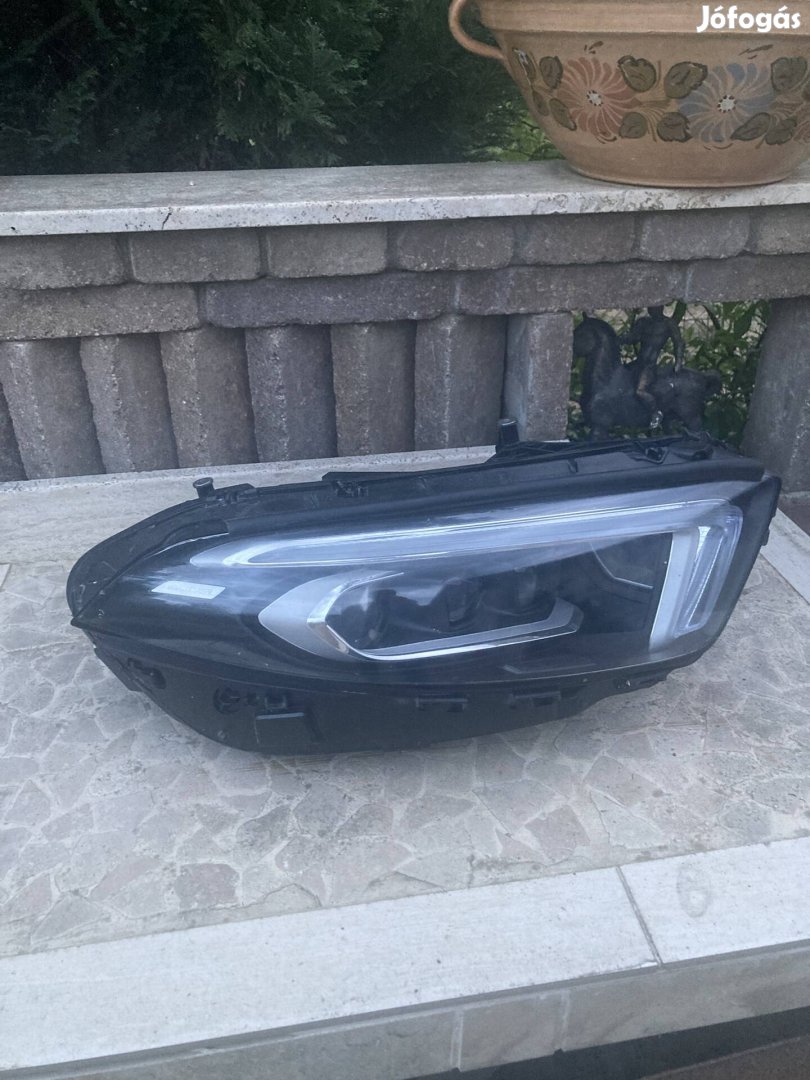 Mercedes W177 A-class bal Led fényszóró(A1779065403)