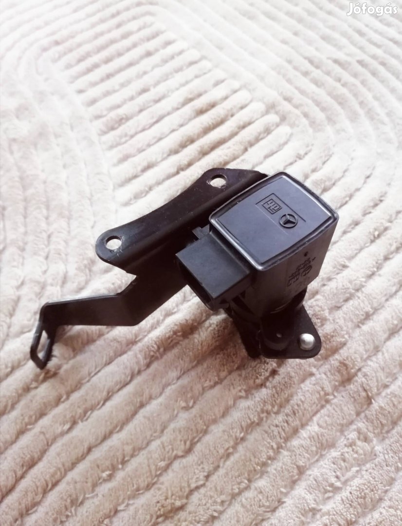 Mercedes W202 gazpedal helyzeterzekelo jelado 