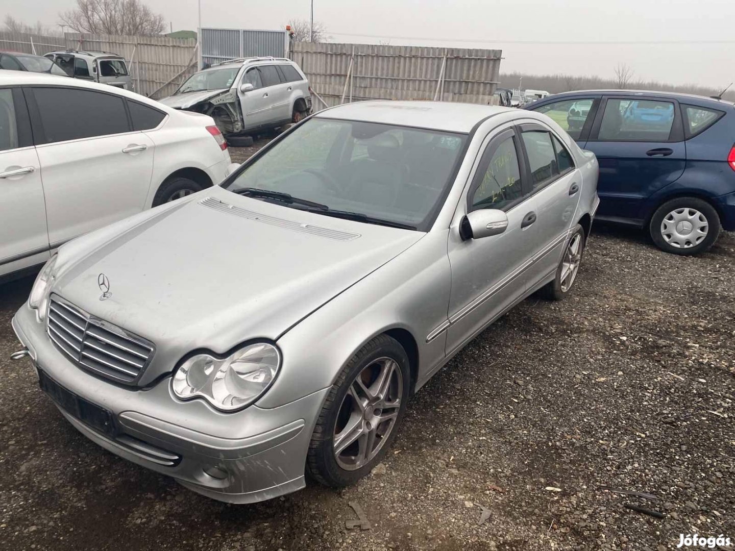 Mercedes W203 - C-class 180 kompresszor om271 2005 mindene eladó