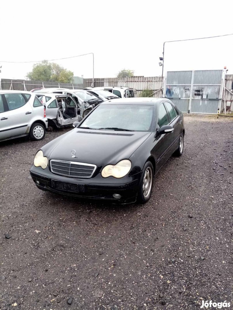 Mercedes W203 - C-class 220 cdi 2001 bontott mindene eladó