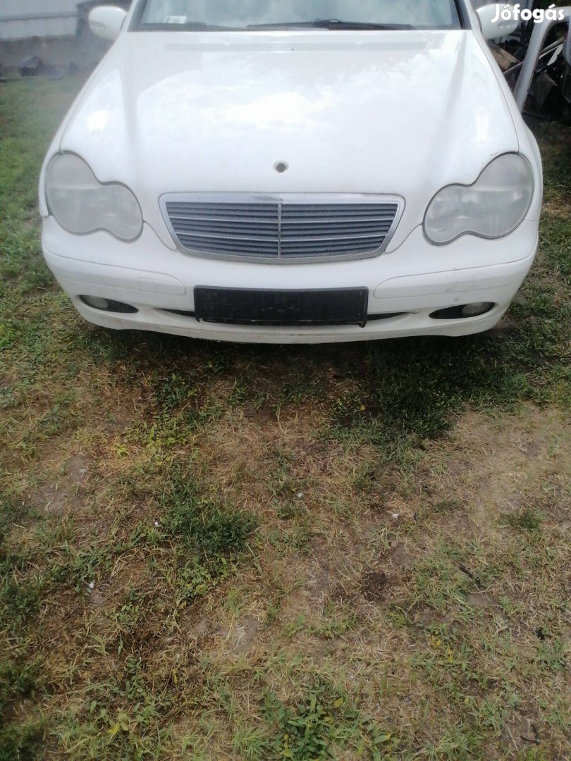 Mercedes W203, kombi alkatrészek eladók