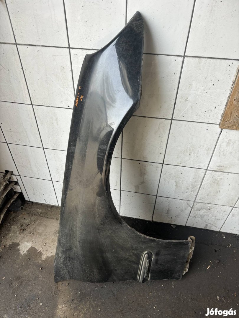 Mercedes W203 jobb sárvédő fekete