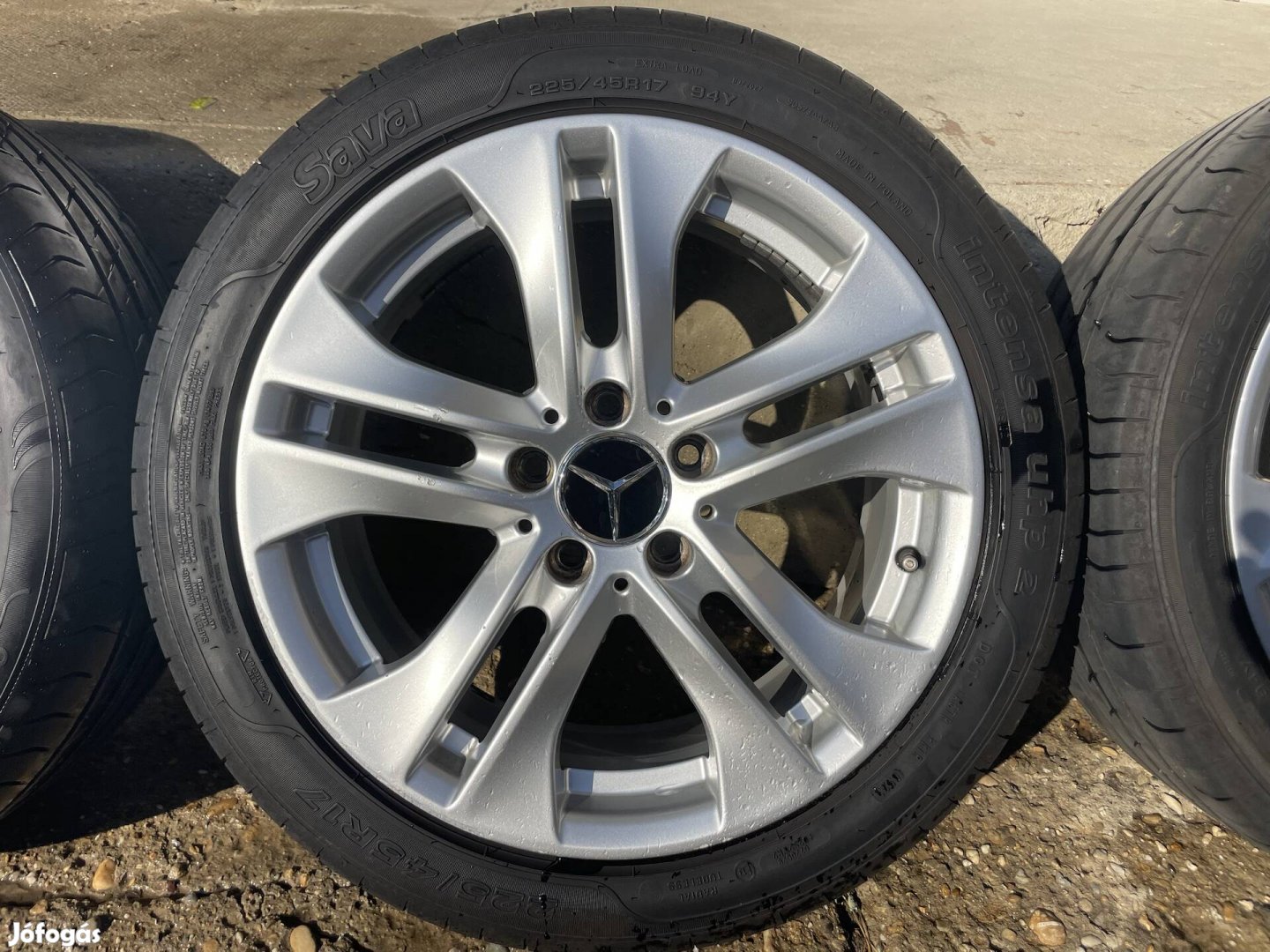 Mercedes W204 alufelni nyárigumival