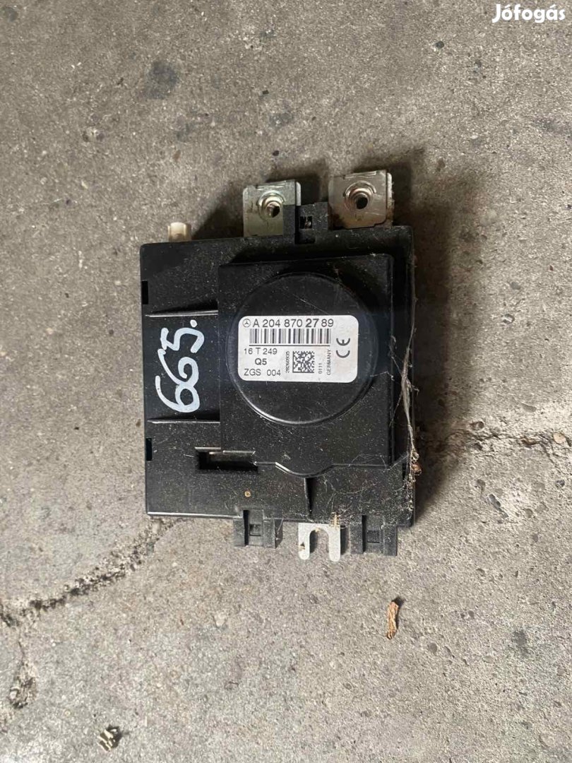 Mercedes W204 antennaerősítő A2048702789 eladó