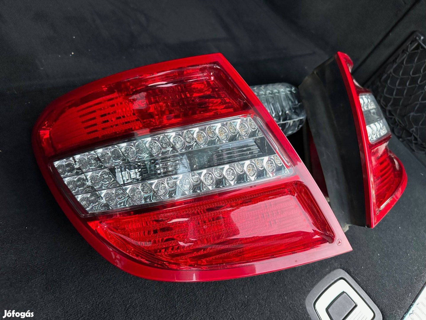 Mercedes W204 kombi 180 200 220 250 cdi led indexes hátsó lámpa gyári