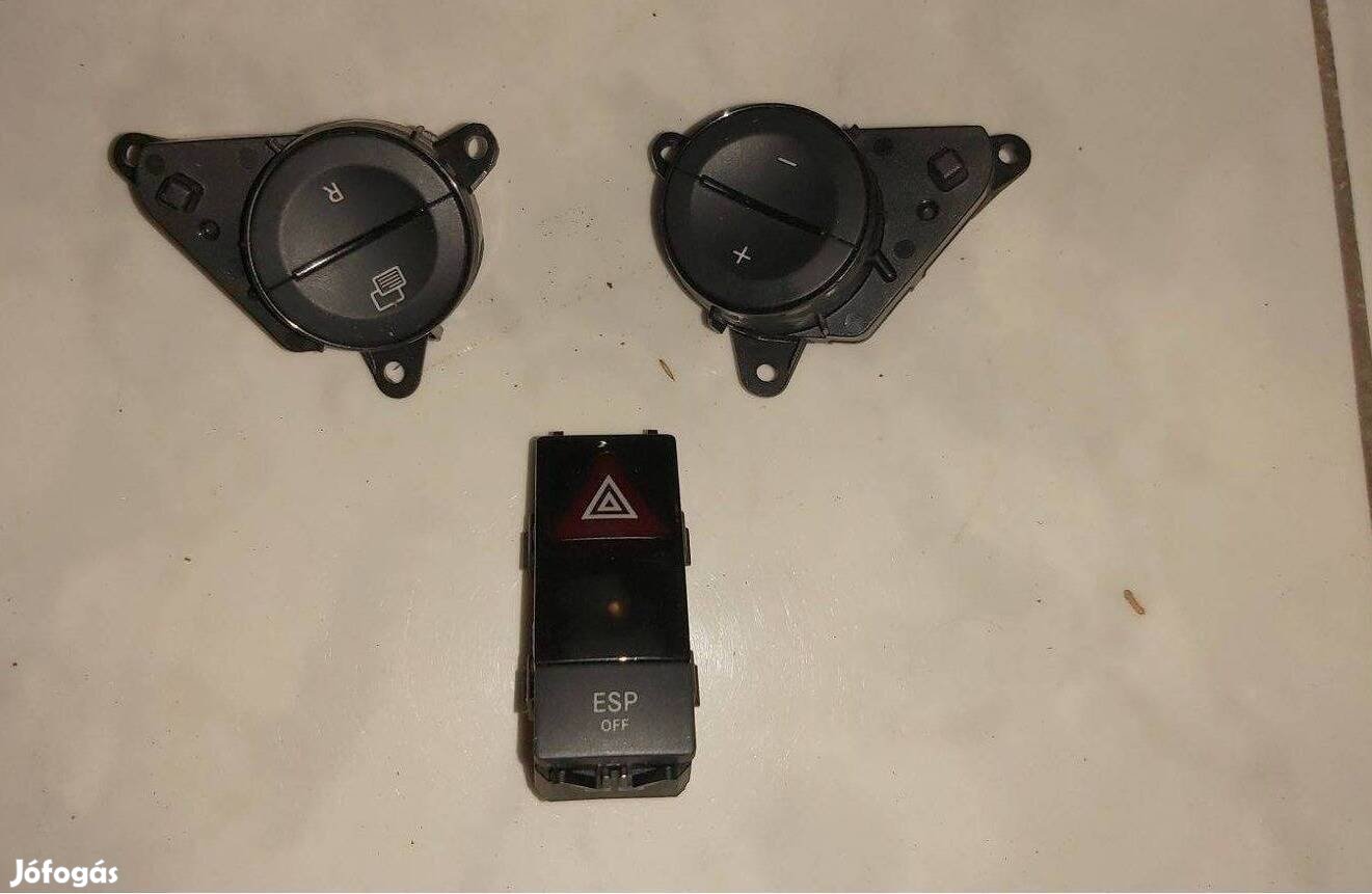Mercedes W204 kormány kapcsológombok, elakadásjelző, ESP kapcsoló