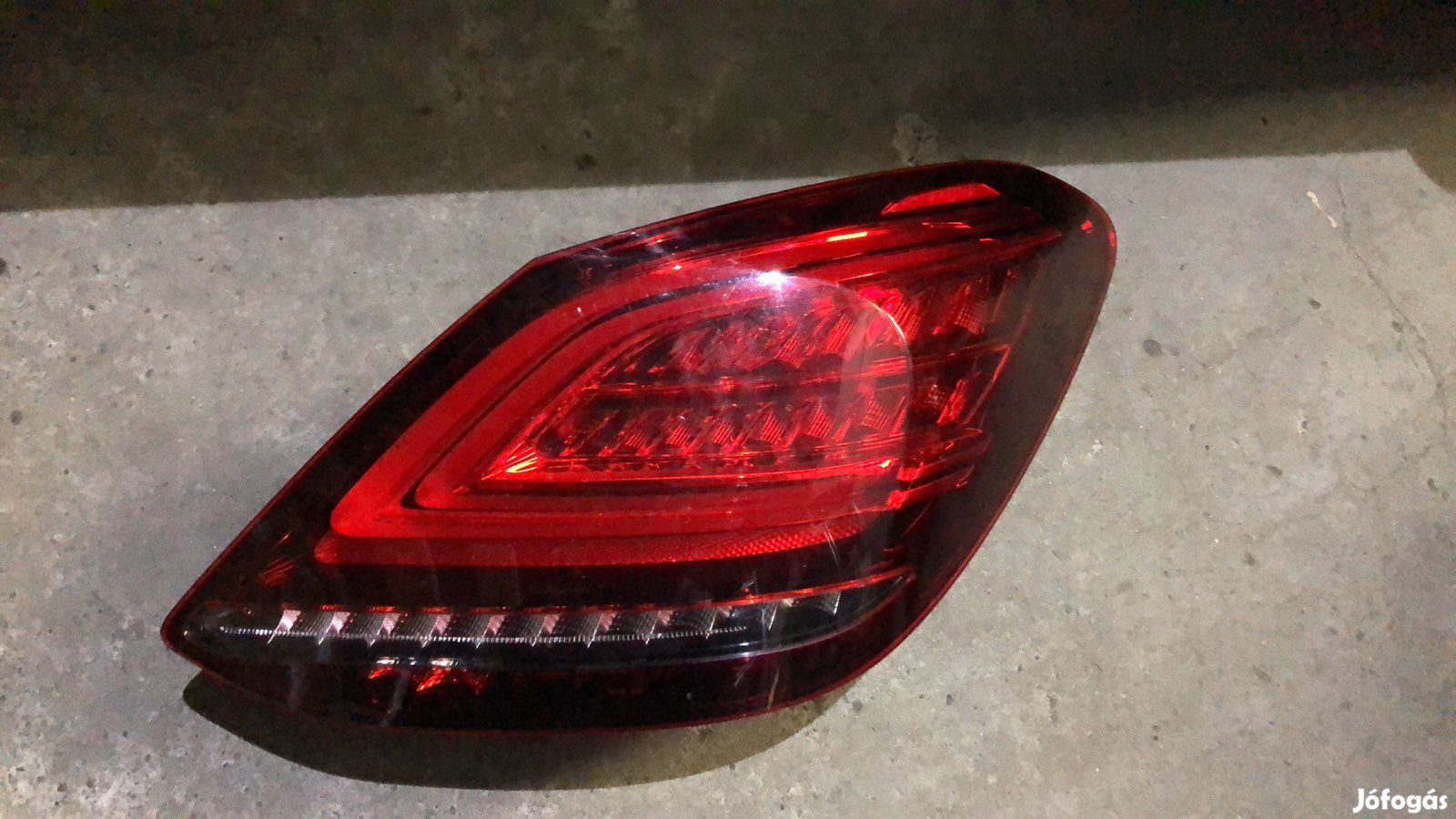 Mercedes W205 jobb hátsó lámpa A2059064603 eladó