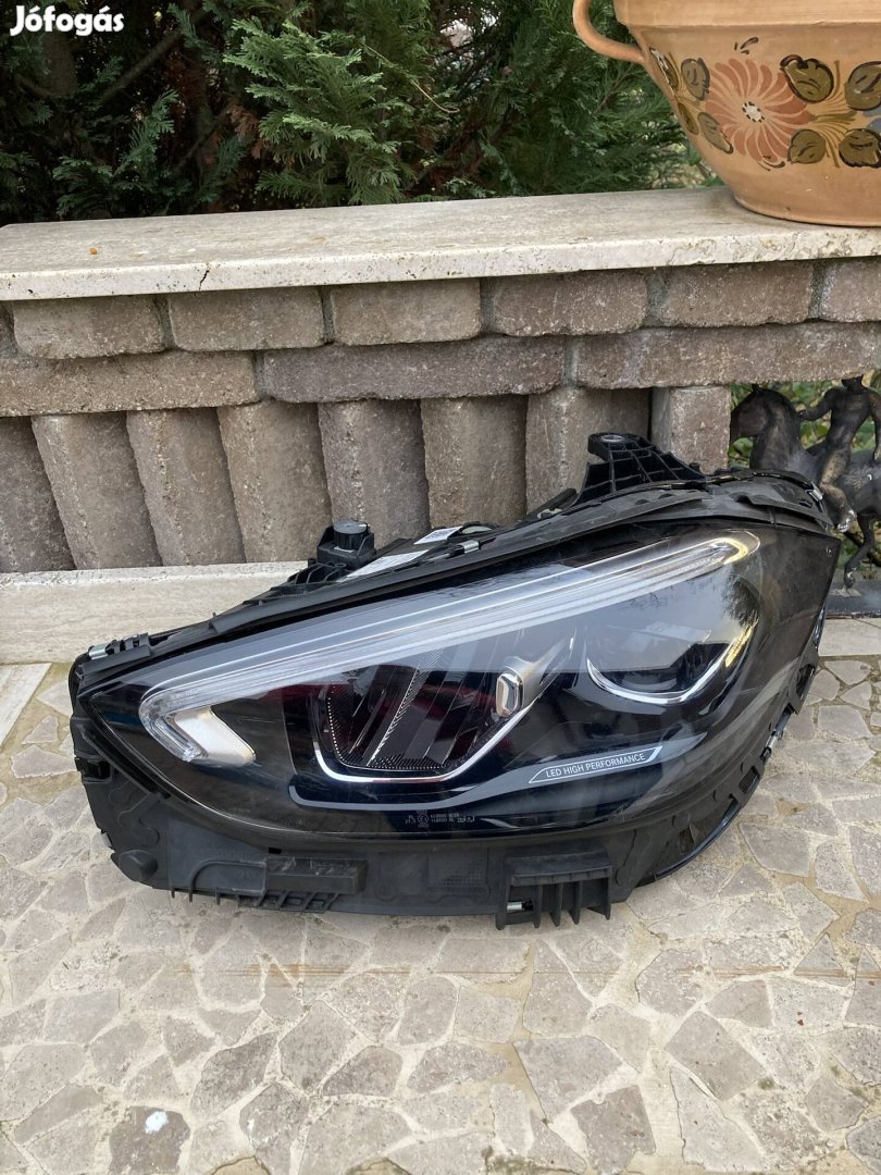 Mercedes W206 C-class bal Led fényszóró (A2069060703)