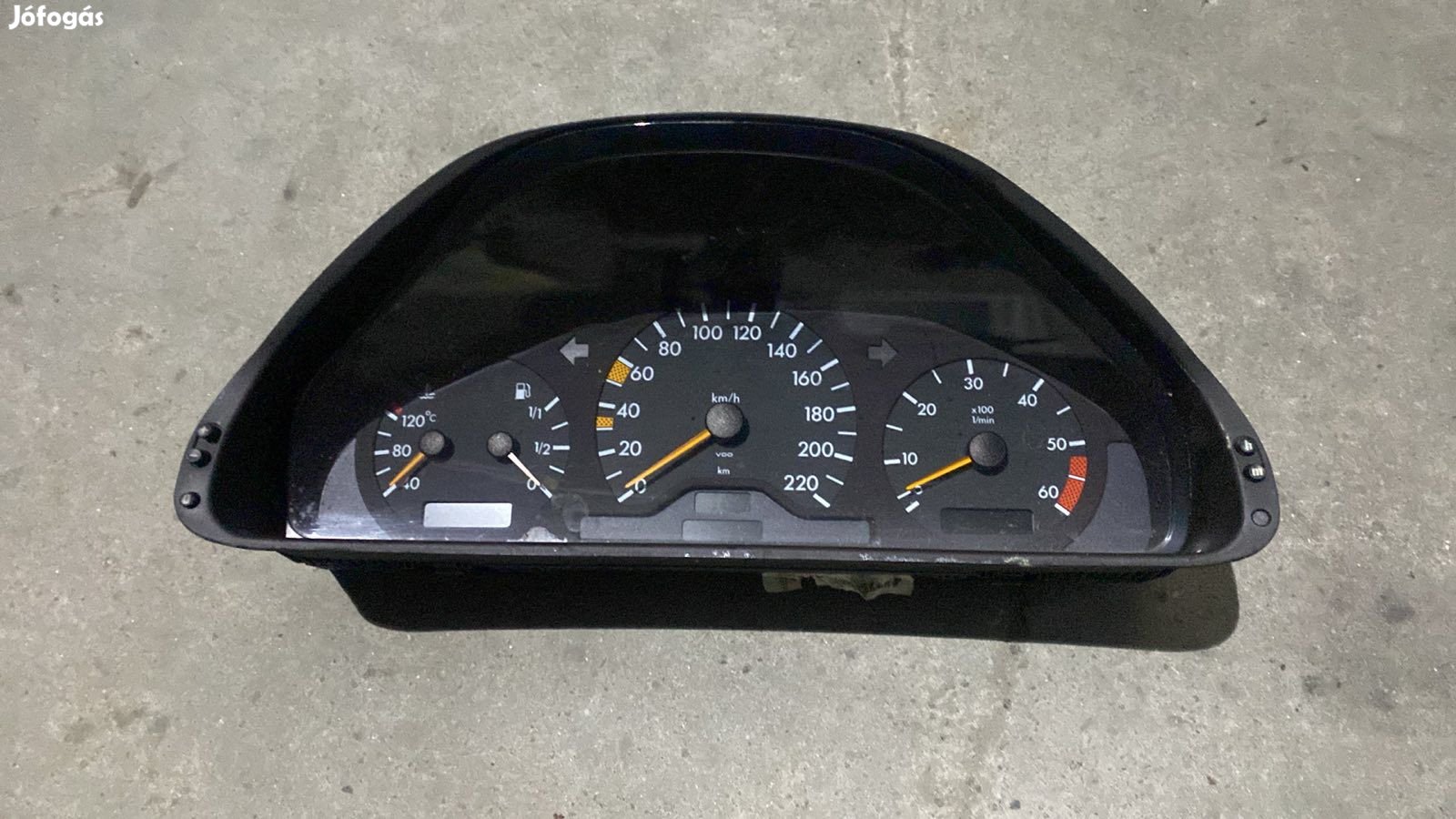 Mercedes W210 Km-óra A2105405147 eladó