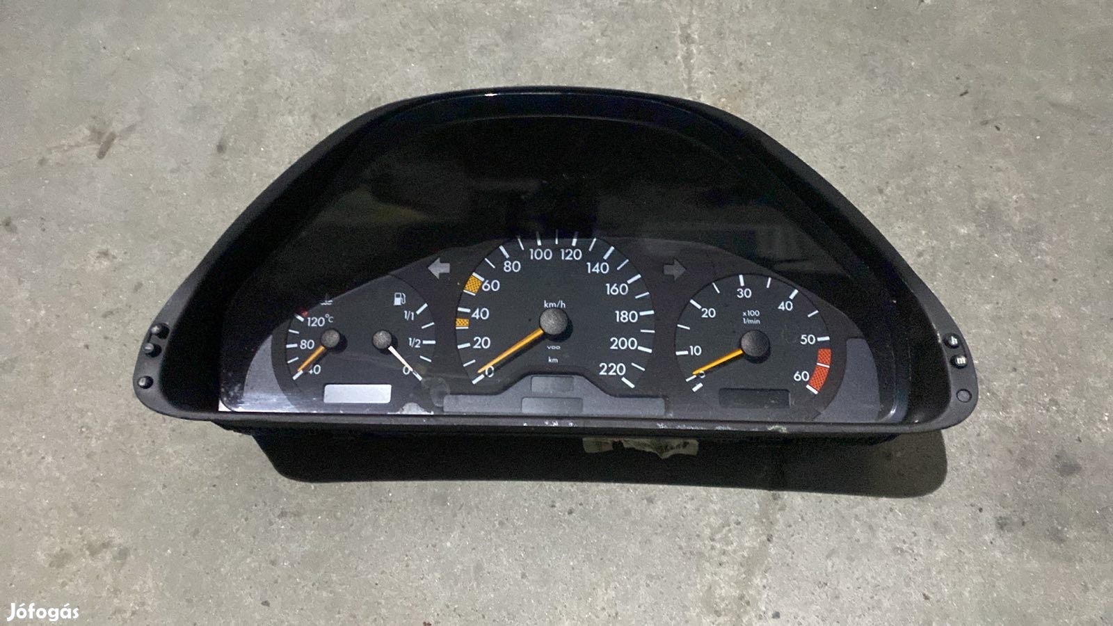 Mercedes W210 Km-óra A2105405147 eladó