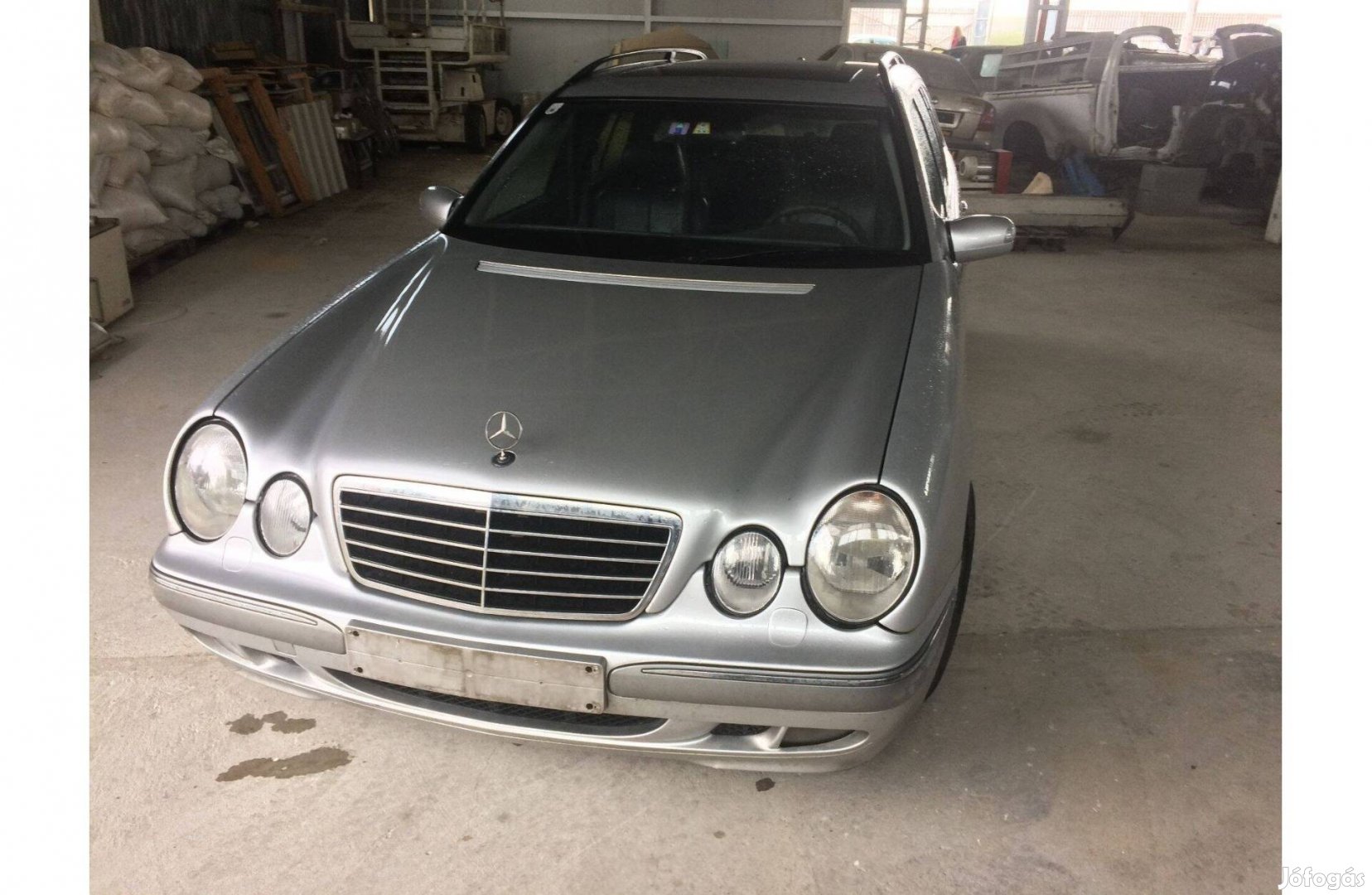 Mercedes W210 - E-class 220 cdi kombi ezüst bontott mindene eladó