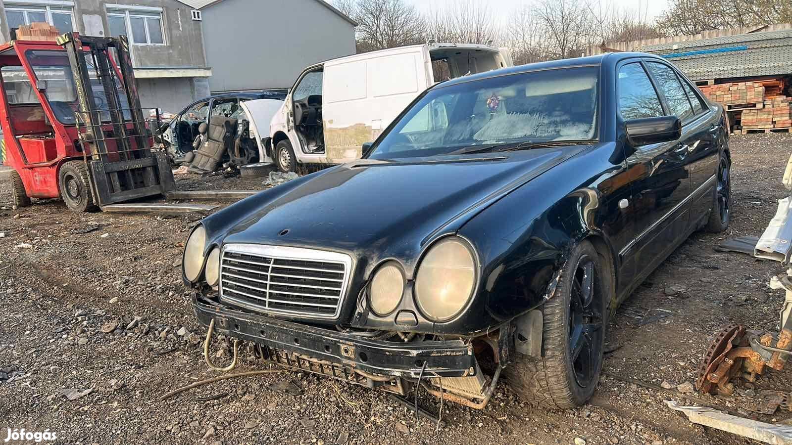 Mercedes W210 - E-class 420 benzin bontott minden alkatrésze eladó